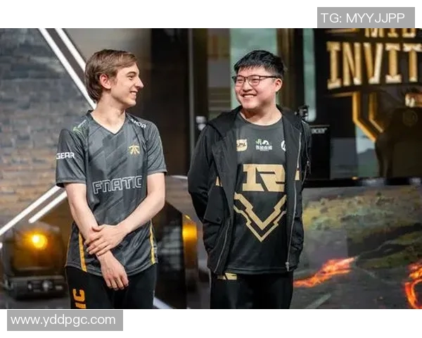 电竞比分赛后复盘RNG与FPX选手个人能力对比分析实时新闻